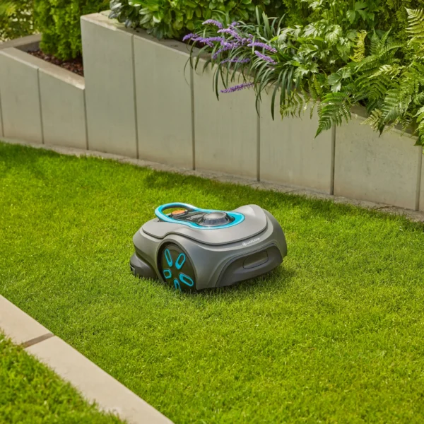 Gardena Mähroboter smart SILENO free 600 m² Set + gratis Garage