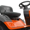 Husqvarna TC 138L Winterpaket mit Schneeschild, Gummileiste, Gewicht und Schneeketten – Modell 2025