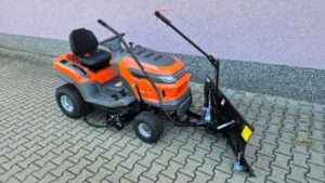 Husqvarna Rasentraktor TS 220T inkl. Winterpaket 120