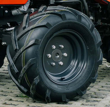 Tafe Ackerstollenbereifung Radial vorne 23x10.50-12, hinten 280/70 R20
