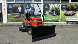Husqvarna Rasentraktor TS 215T inkl. Winterpaket 120