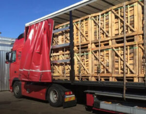 LKW Ladung Kaminholz Buche